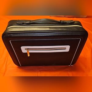Estee Lauder Make-Up Train Travel Bag Black & White Zip Closure w/Handle E.U.C.